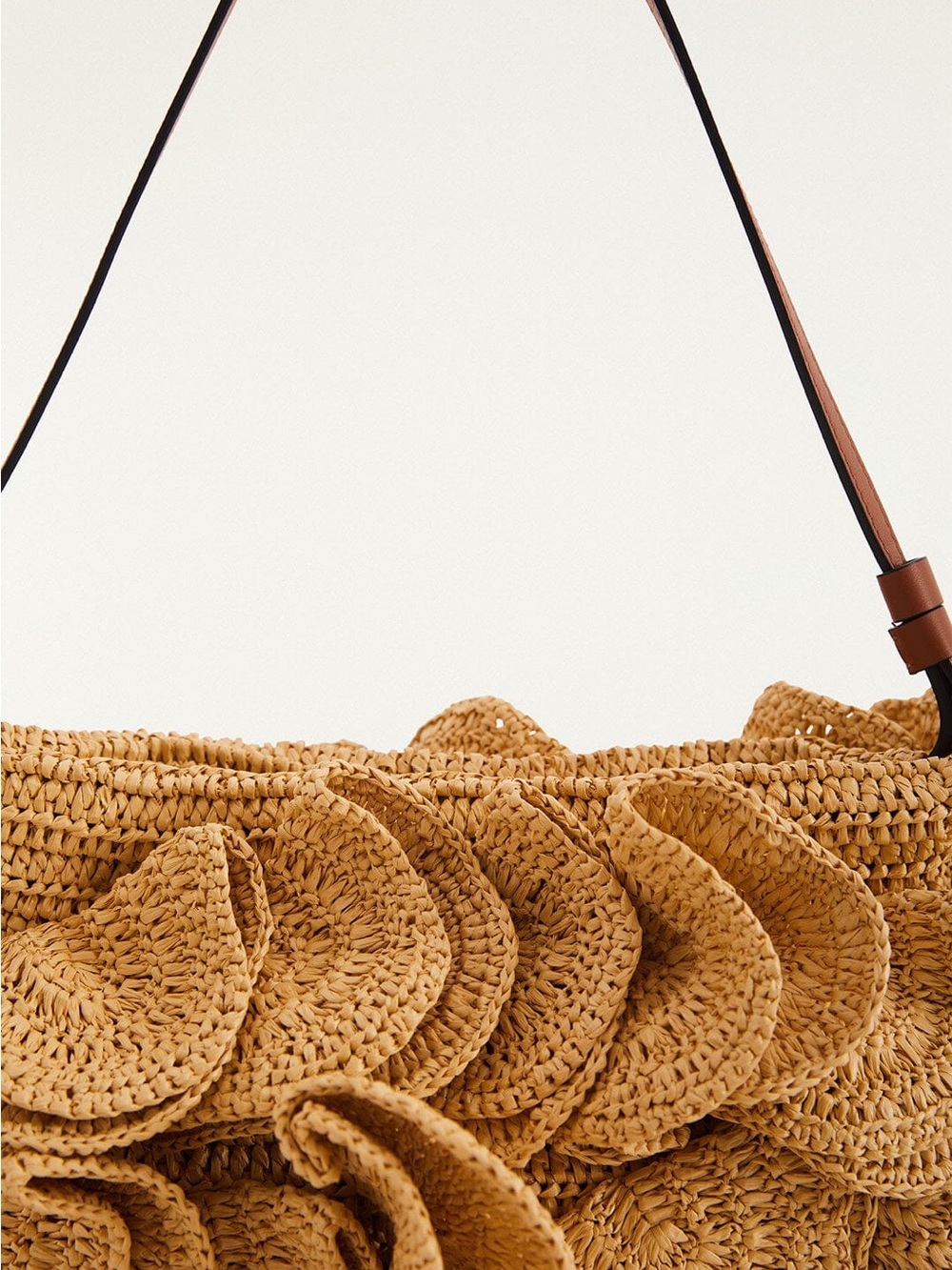 BRAND NEW Farm Rio Flower Raffia Shoulder Bag - Natural - Picture 4 of 9